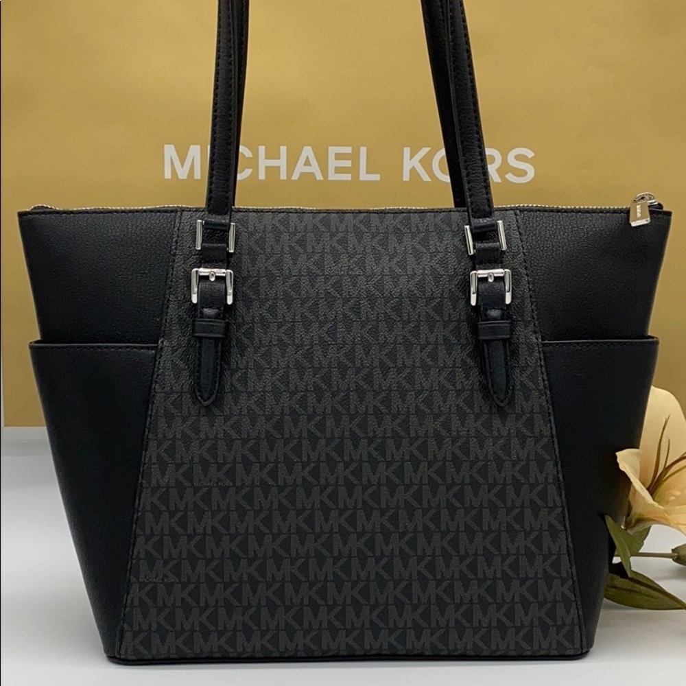 MICHAEL KORS CHARLOTTE LARGE TOP ZIP TOTE Black - Picture 3 of 16